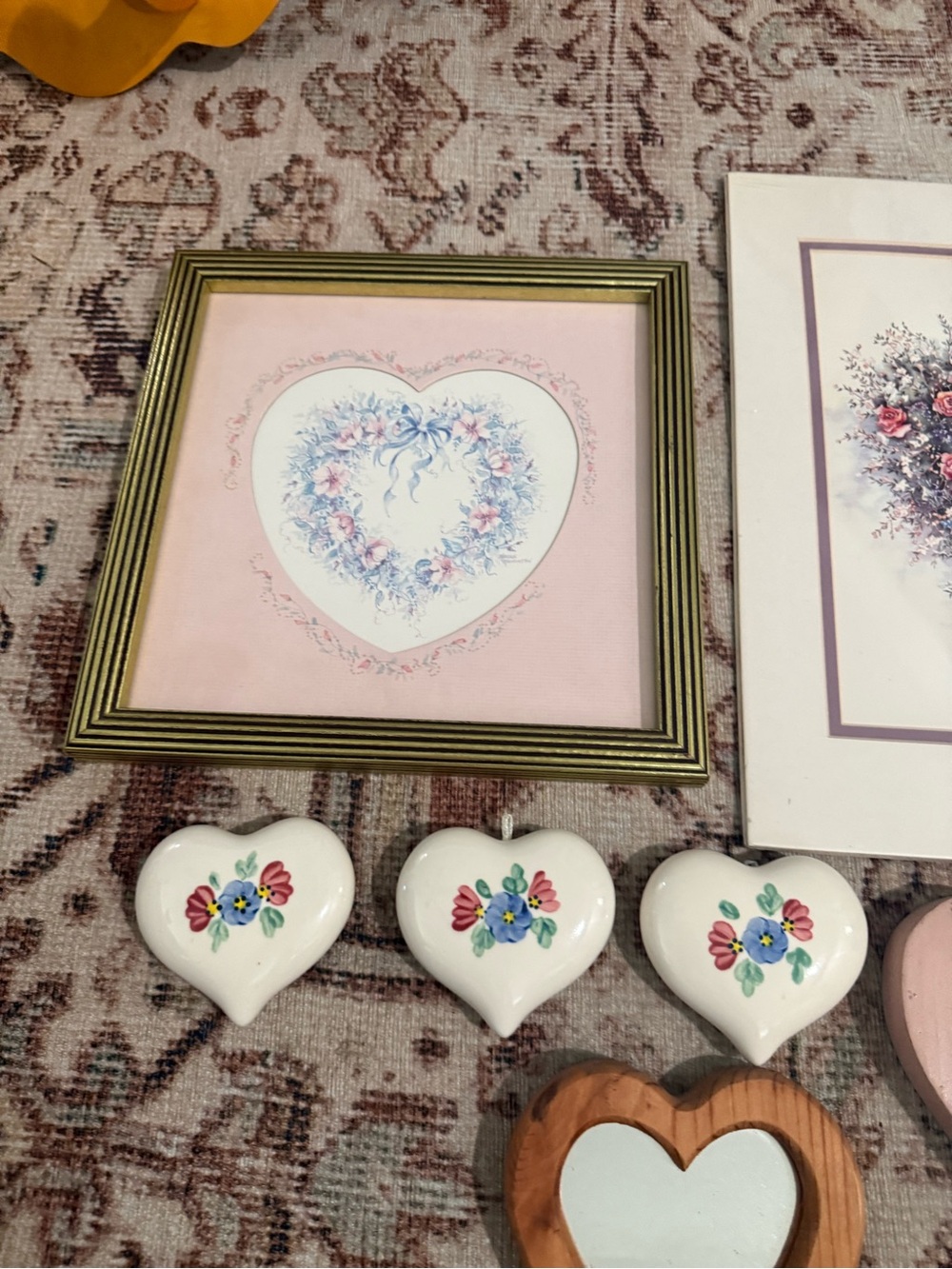 Vintage Pink and White Heart Wall Art Set - Picture 8 of 8